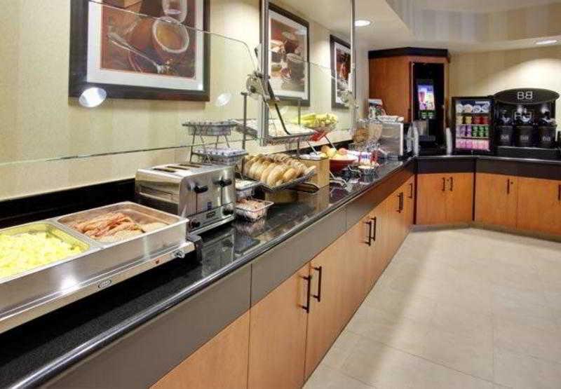 מילבראה Fairfield Inn & Suites By Marriott San Francisco Airport מסעדה תמונה